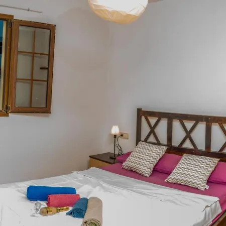 Boutique Holiday In Villaverde With Terrace Σπίτι διακοπών *